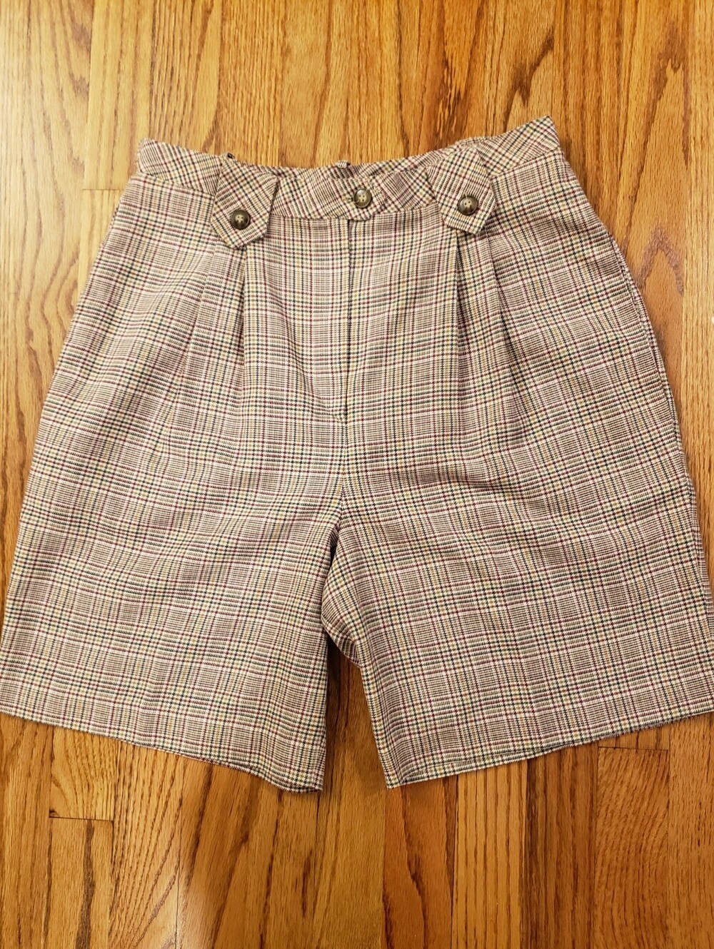 VTG Elaine Benedict Hi-Waisted Plaid Pleated Shorts Size: 10
